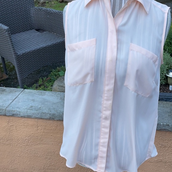 Anne Klein button down sleeveless shirt EUC - Picture 2 of 4